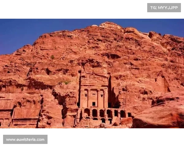 揭开火焰之地神秘遗迹背后被尘封千年的真相与失落文明之谜 揭开火焰之地神秘遗迹背后被尘封千年的真相与失落文明之谜